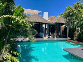 Ibiza style house,6 pers, luxury,with private pool: San Jose de sa Talaia'da bir otel