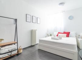 Modern Studio near Downtown, hotel v destinaci Heráklion