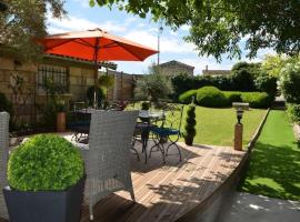 Le Jardin Villemaurine, familiehotell i Saint-Émilion