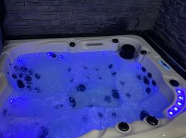 Diane Luxury 2, hotel v destinaci Roubaix
