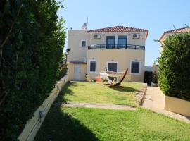 Sunny hideaway Residence Close to the Nature, hotell nära Klostret Agia Triada, Argoulidhés