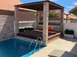 Luxury Pool villa C16 / 4BR 8-10 Persons