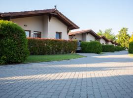 Pandora Zsóry Apartmanok Mezőkövesd, căn hộ dịch vụ ở Mezőkövesd