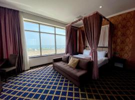 Corniche Hotel Baku, hotel near Heydar Aliyev Airport - GYD, Baku
