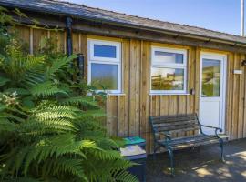 Wild Valley Huts, camping en Llanrhaeadr-ym-Mochnant