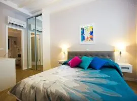 Villa Flores Room
