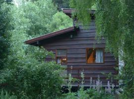 Hospedaje Las Gardenias: Lago Puelo'da bir otel