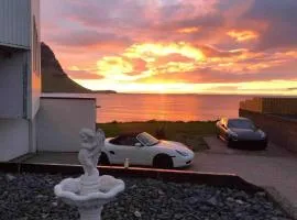 Kirkjufell Oceanfront Villa