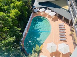 Greenmount Beach House, hotel blizu aerodroma Aerodrom Gould Koust - OOL, 