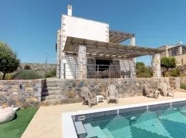 Charlise Luxury Villa by Cretevasion