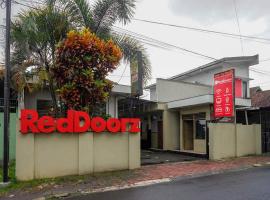 RedDoorz Syariah @ Sunan Bonang Magelang, hotel cu parcare din Magelang