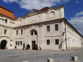 Hotel a hostel Zámecký pivovar Litomyšl, nakvynės namai mieste Litomišlas