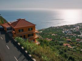 Sunset House, bed and breakfast en Arco da Calheta