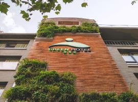 Green Hotel, hotel em Genk