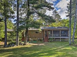 Lakefront Family Getaway with Private Deck and Dock!, hotel din Conover