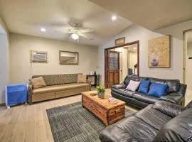 Farmhouse Apt on Route 66 - 12 Miles to Downtown