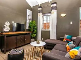 CityLife Apartments in historic Willemstad - 2 bedroom apartment with attic - O