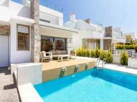 Amazing Home In Los Alczares With Outdoor Swimming Pool