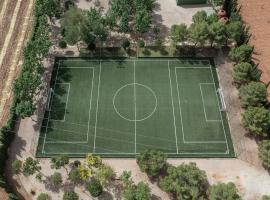 La Finca de Tomás - 5 Estrellas - Fútbol 7, Piscina Cubierta & Pádel, hótel í Mota del Cuervo