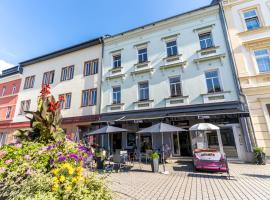 Penzion Na Starém náměstí, hotel near Chateau Sokolov, Sokolov