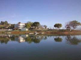 Pousada Marina Águas de Igaratá, hotel with parking in Igaratá