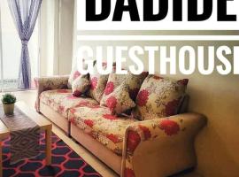 Dadide guesthouse, hotel with parking in Kampong Alor Gajah