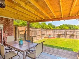 Family-Friendly Rowlett Home about 23 Mi to Dallas