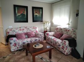 apartamento lahuerta, self-catering accommodation in Bronchales