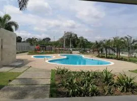 Your Space piscina, parque infantil, 3 habitaciones , Res Breezes Santiago