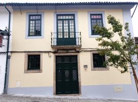 CTR Guest House, hotel in Guimarães