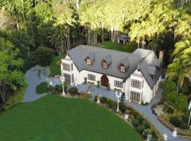 Mt Tamborine Stonehaven Manor
