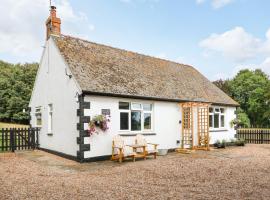 Hall Farm Cottage, hotel met parkeren in Louth