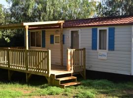 Happy Camp Mobile Homes in Brioni Sunny Camping, hotel in Štinjan
