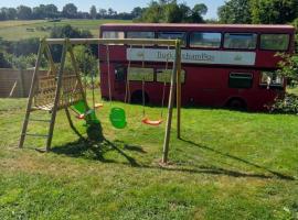 insolite bus anglais le Buckinghambus, hotel a Saint-Philbert-sur-Risle