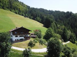 Schoners Einfanghof WILD006, Ferienwohnung in Niederau