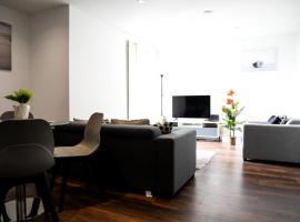 OnPoint - Spacious 2 Bedroom Apt, City Centre With Balcony, hotel in Manchester