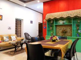 SAI HOME, hotel con estacionamiento en Dehradun