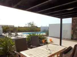 Heated & Shared Pool VILLA MATRIANA 36B, North Shore Villas