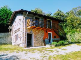 Il Pettirosso, hotel con estacionamiento en Castellamonte