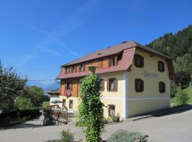 Landhaus Neubauer - Zimmer, B&B in Millstatt