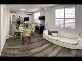 Large 9 bedroom home San Juan Puerto Rico, hotell San Juanis