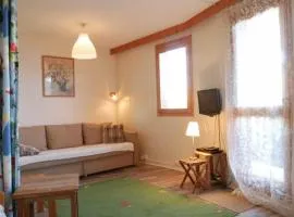 Studio rénové, 3 pers, proche pistes & commerces, parking gratuit - FR-1-329-50