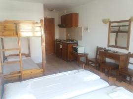 YOUTH HOSTEL, ξενοδοχείο στην Καλαμάτα