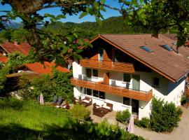 Ferienhaus Weiß, Sandra Weiß, location de vacances à Füssen