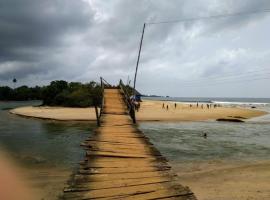 Green Zion Garden, pet-friendly hotel in Butre