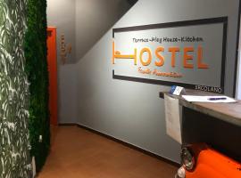 H Hostel Friendly Accommodation, hotell i Ercolano