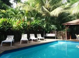 Bungalow d'une chambre avec piscine partagee jardin amenage et wifi a Pointe Noire