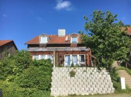 Ferienhaus Tine am Schlossberg in Zandt, hotel en Zandt