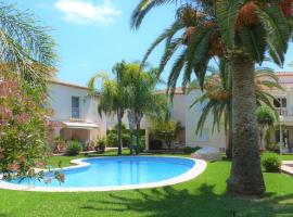 La Giralda 2 Denia Les Marines, hotel cu piscine din Denia