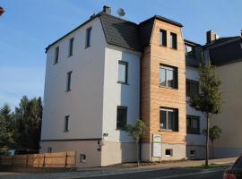 Ferienwohnung Schöneck, hotel cerca de Hohe Reuth baths in IFA resort, Schöneck